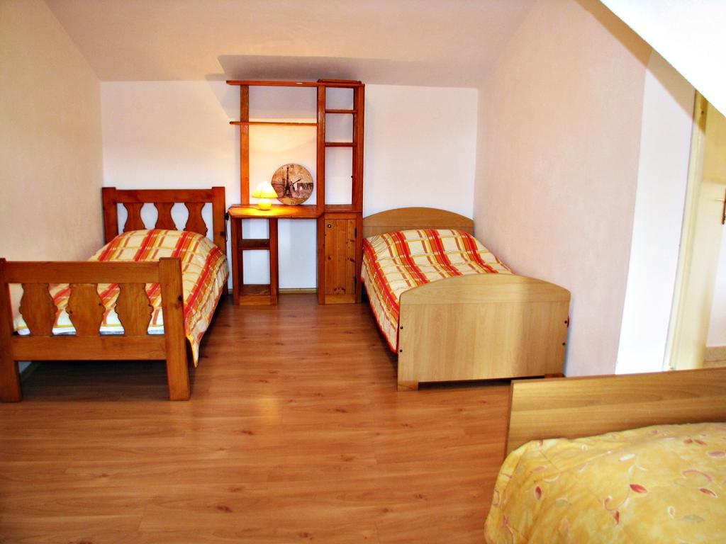 Apartment Martinic Pucisca Camera foto
